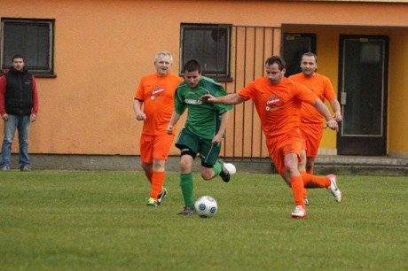 Fotbal: Chrášťany - Strýčice 1:0 025