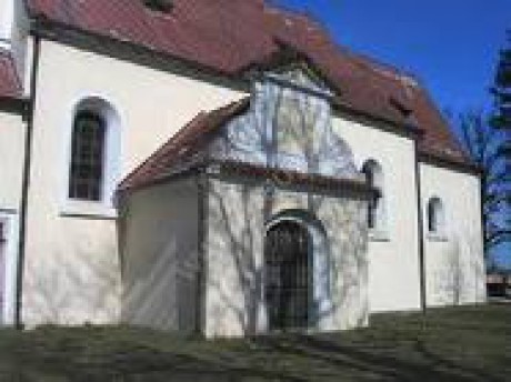 Chrášťany - kostel