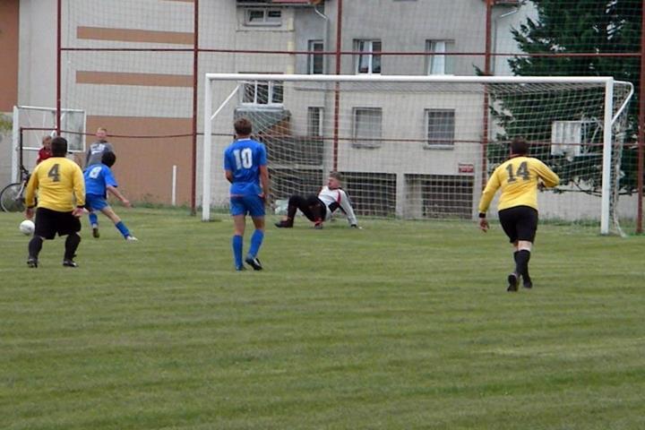 Pouťový fotbal 2011 008